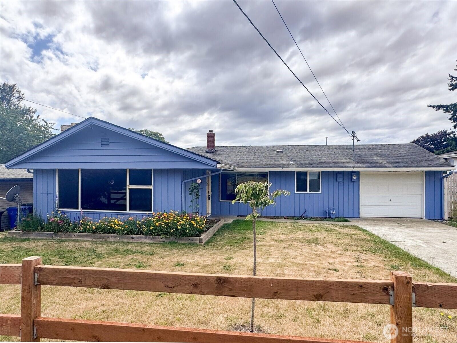 Property Photo:  475 SE Pasek Street  WA 98277 