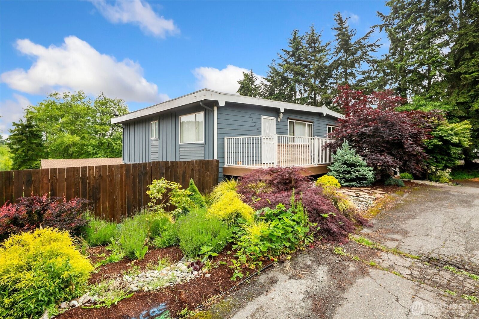 Property Photo:  2320  Ravenna Street  WA 98203 