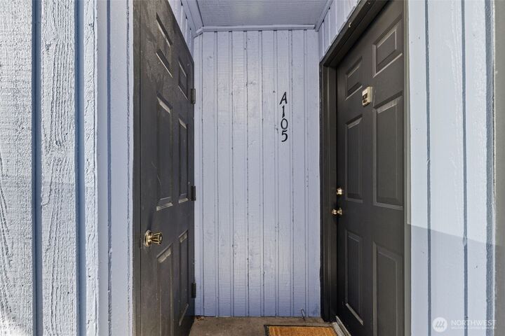 Property Photo:  8812  20th Avenue NE A105  WA 98115 