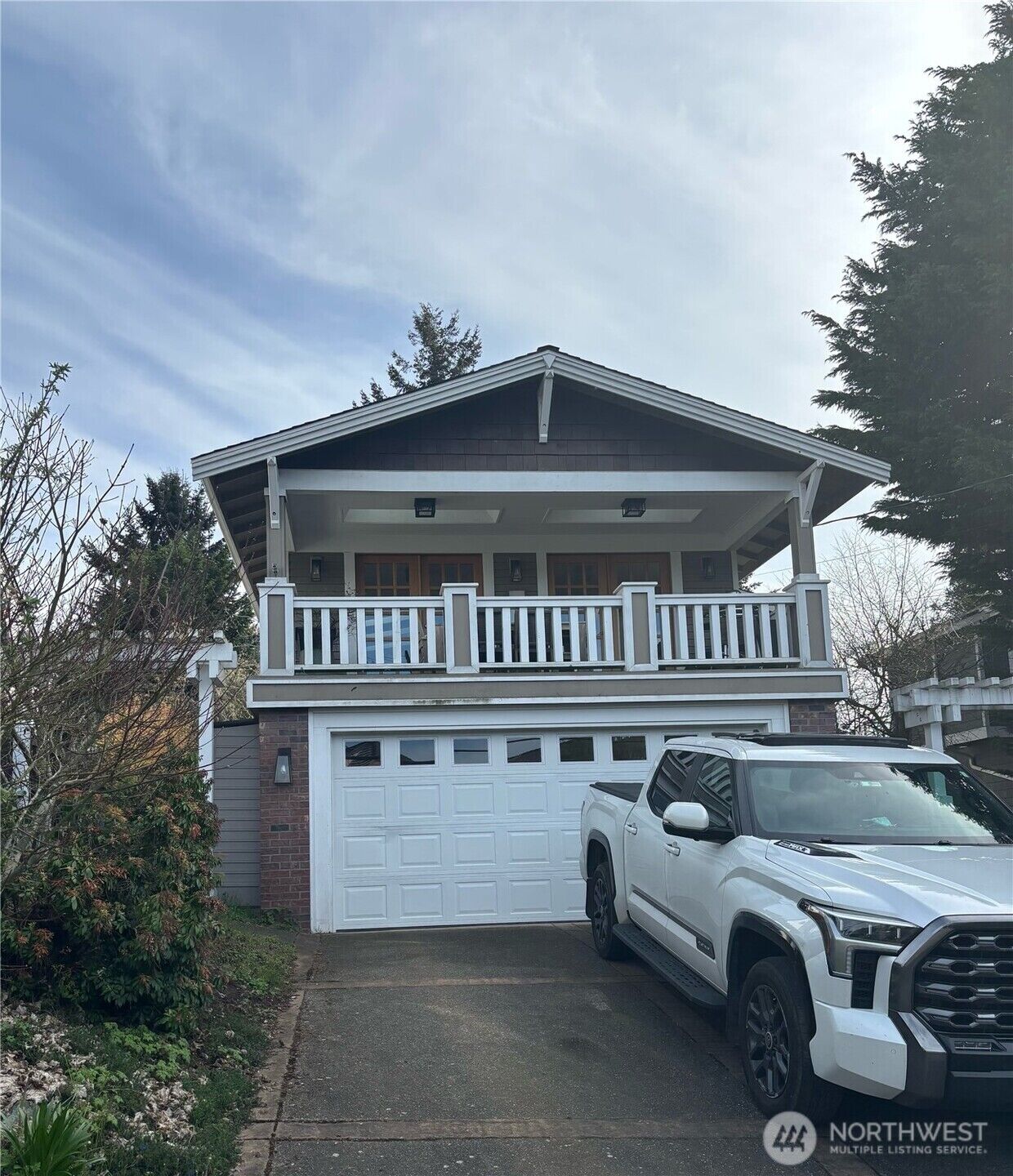 Property Photo:  4339 SW Hudson Street  WA 98116 
