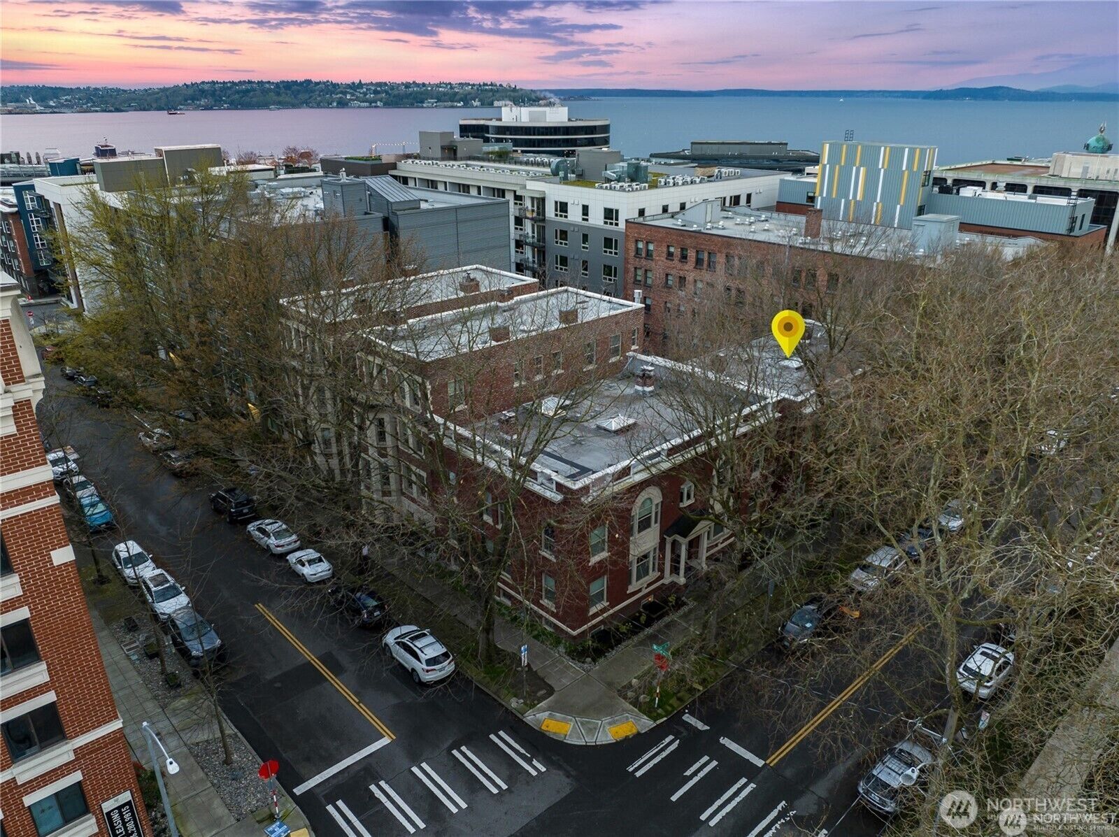 Property Photo:  117  John Street 9  WA 98109 