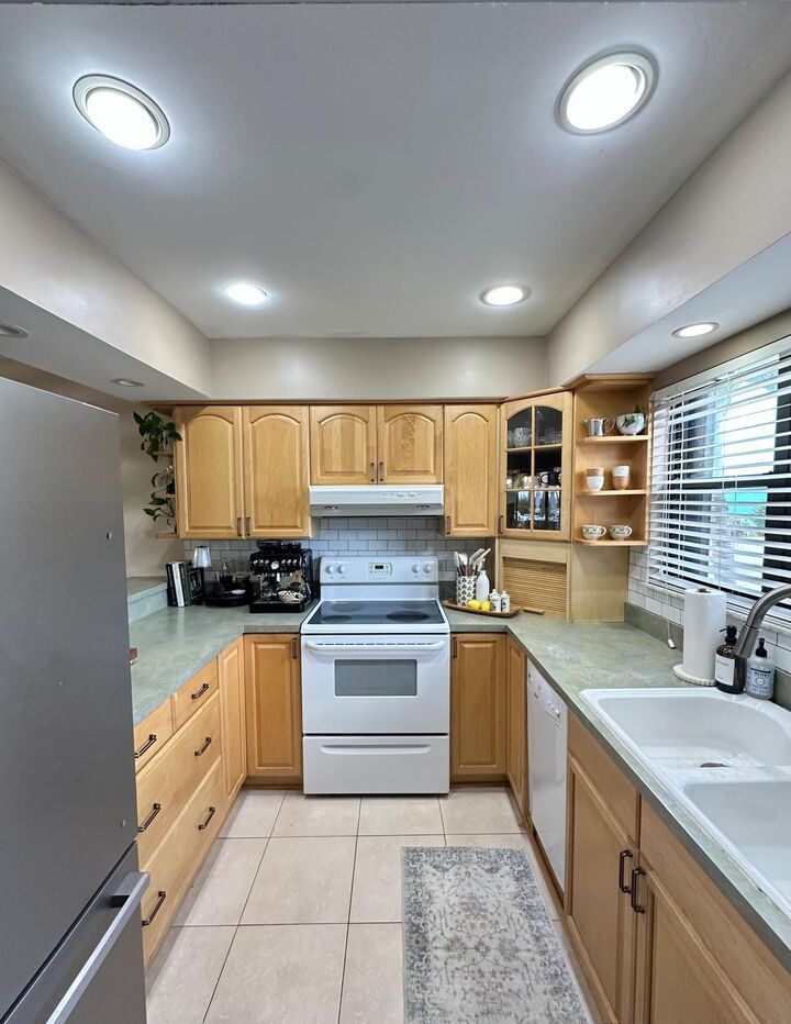 Property Photo: 13509 S Indian River Drive 406 FL 34957