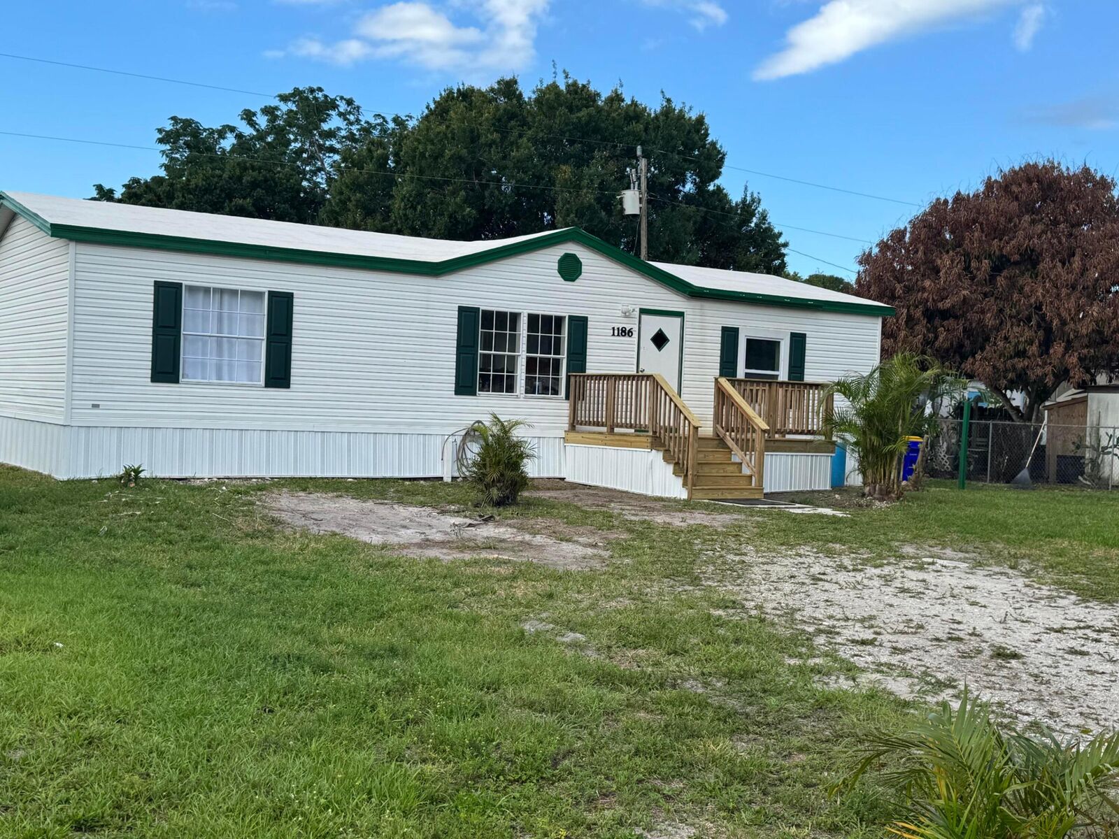 Property Photo:  1186 SW Tropical Terrace  FL 34997 