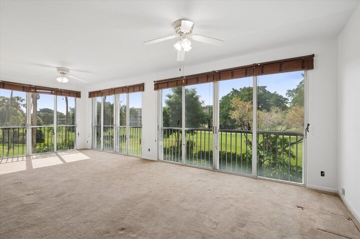 Property Photo:  4112 W Palm Aire Drive 122A  FL 33069 