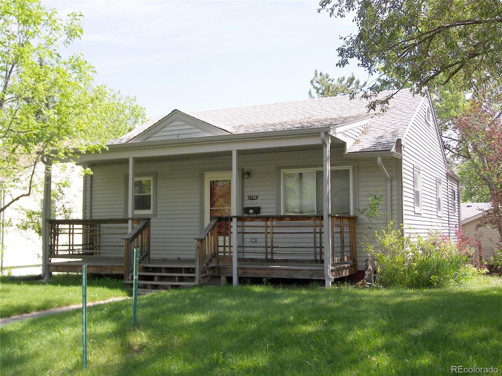 Property Photo:  2109 Illinois Street  CO 80401 