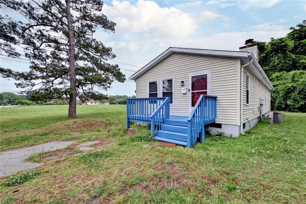 Property Photo:  1942 Box St  VA 23661 