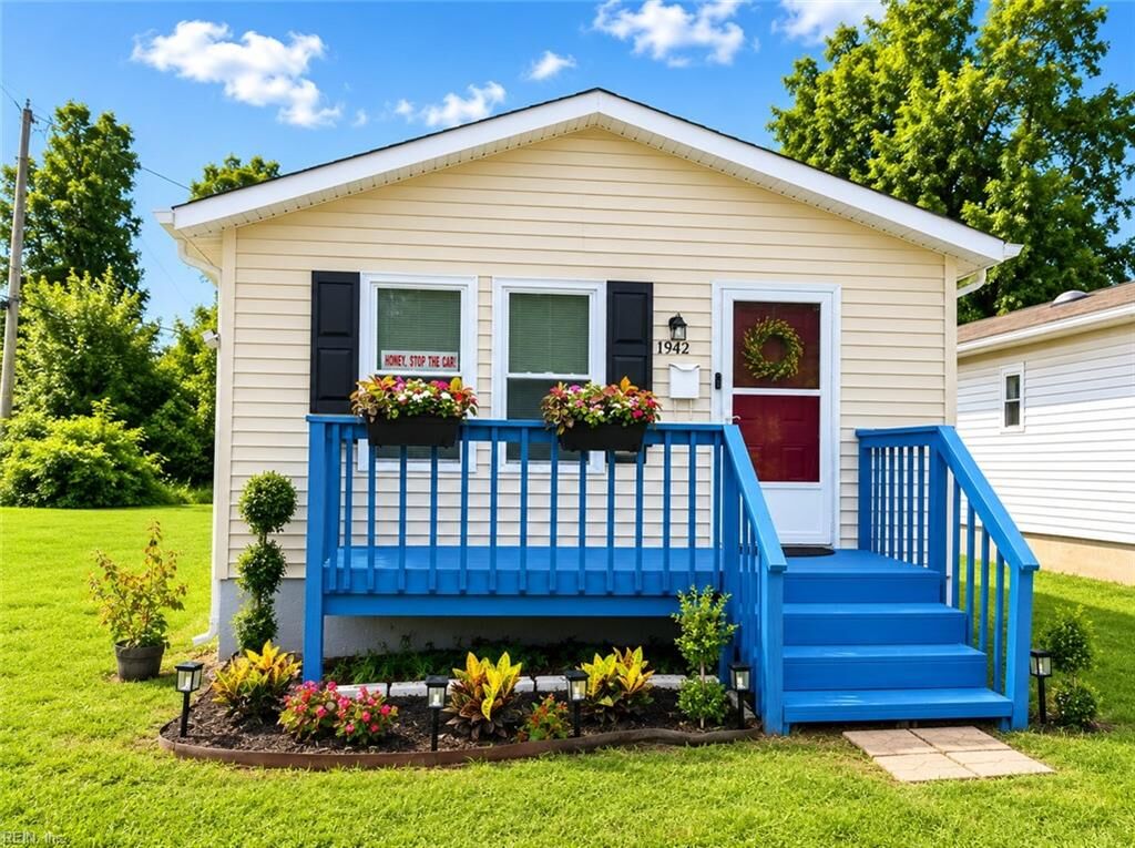 Property Photo:  1942 Box St  VA 23661 