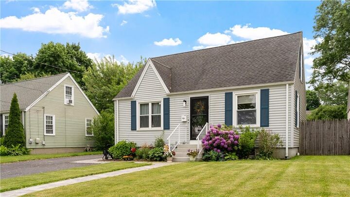 Property Photo:  162 Thatcher Street  RI 02916 