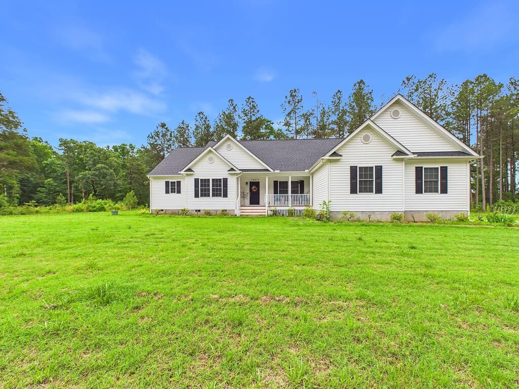 Property Photo: 2845 Cumberland Road VA 23901