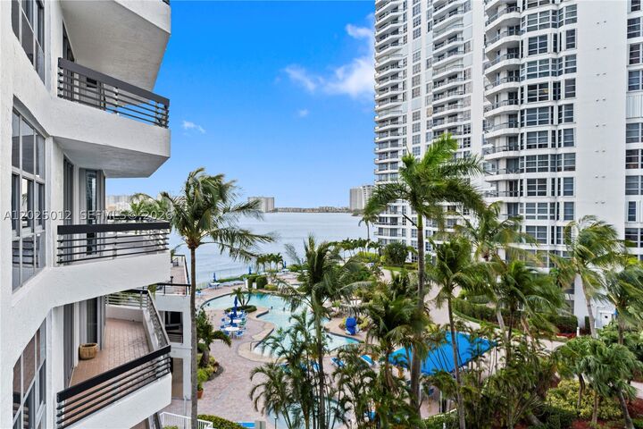 Property Photo: 19195 NE 36th Ct 502 FL 33180