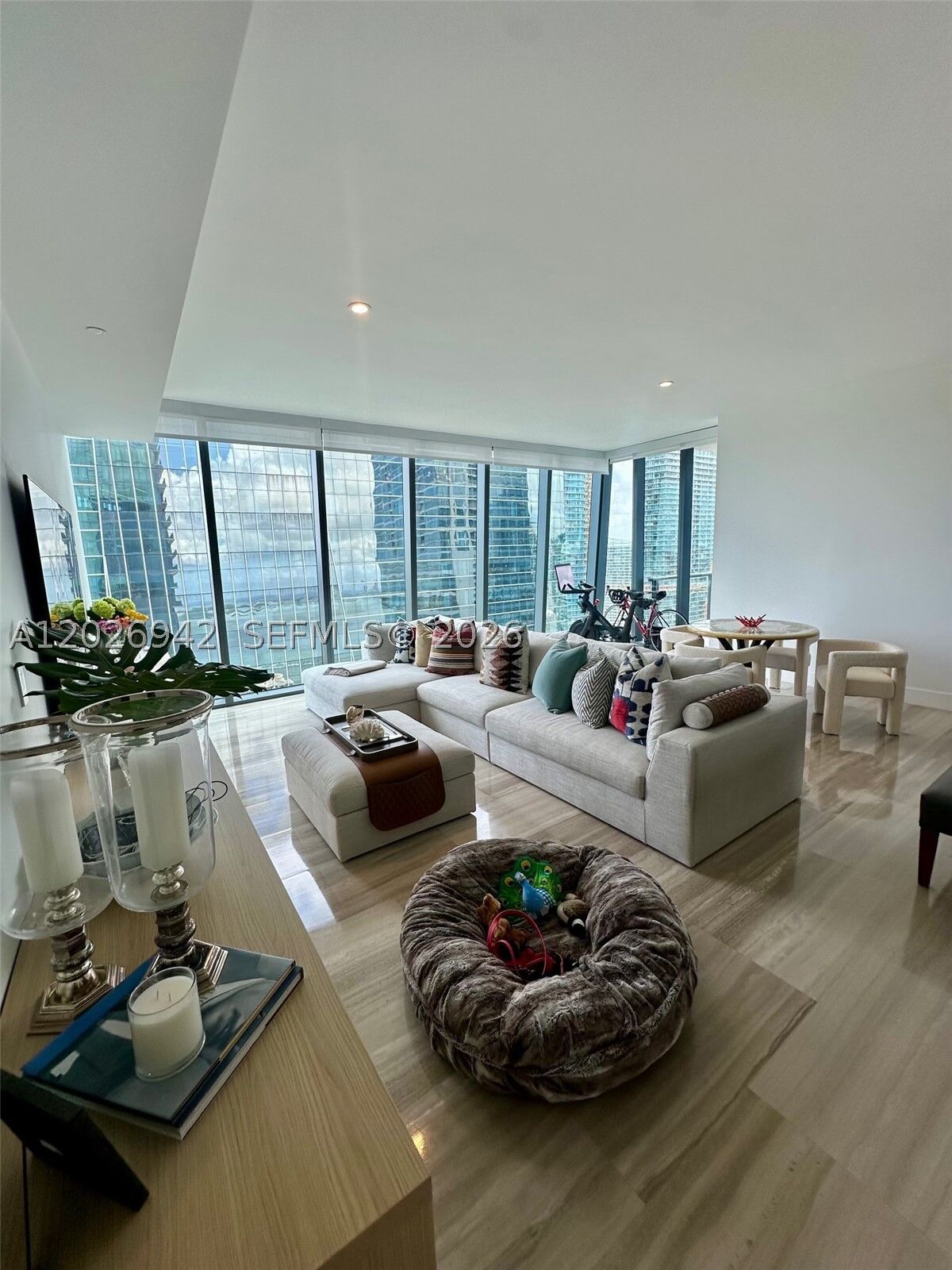 Property Photo:  1451 Brickell Ave 3804  FL 33131 