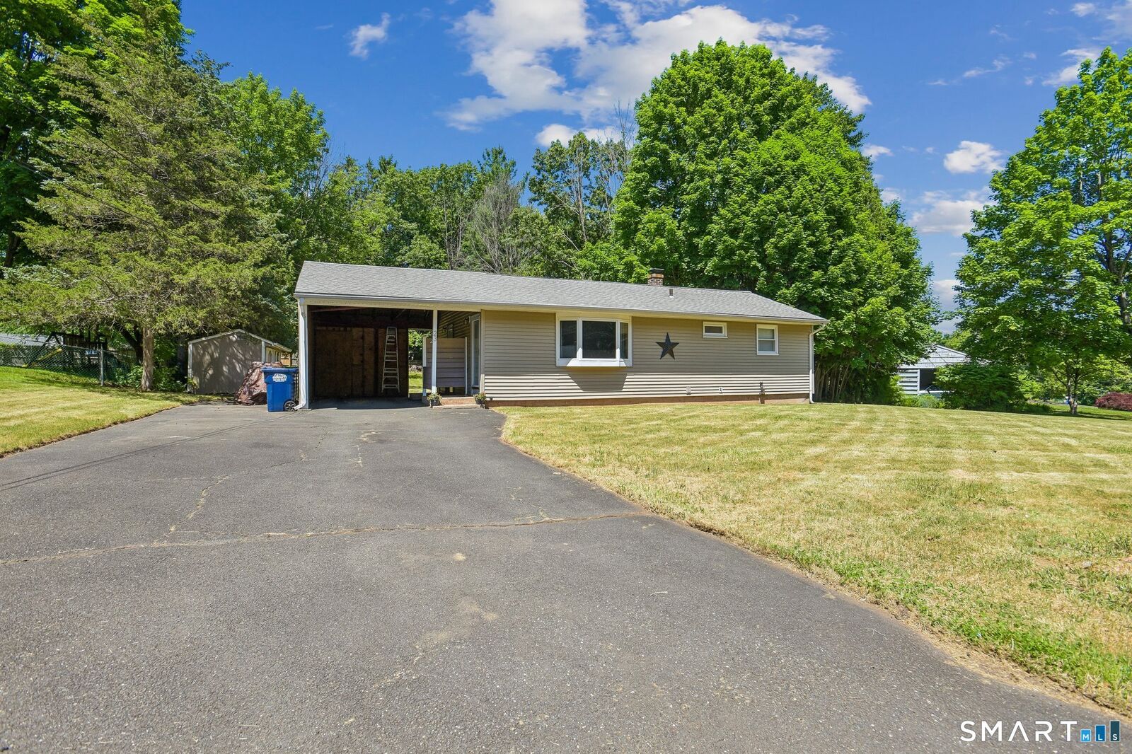 Property Photo: 23 Ridgecrest Road CT 06492