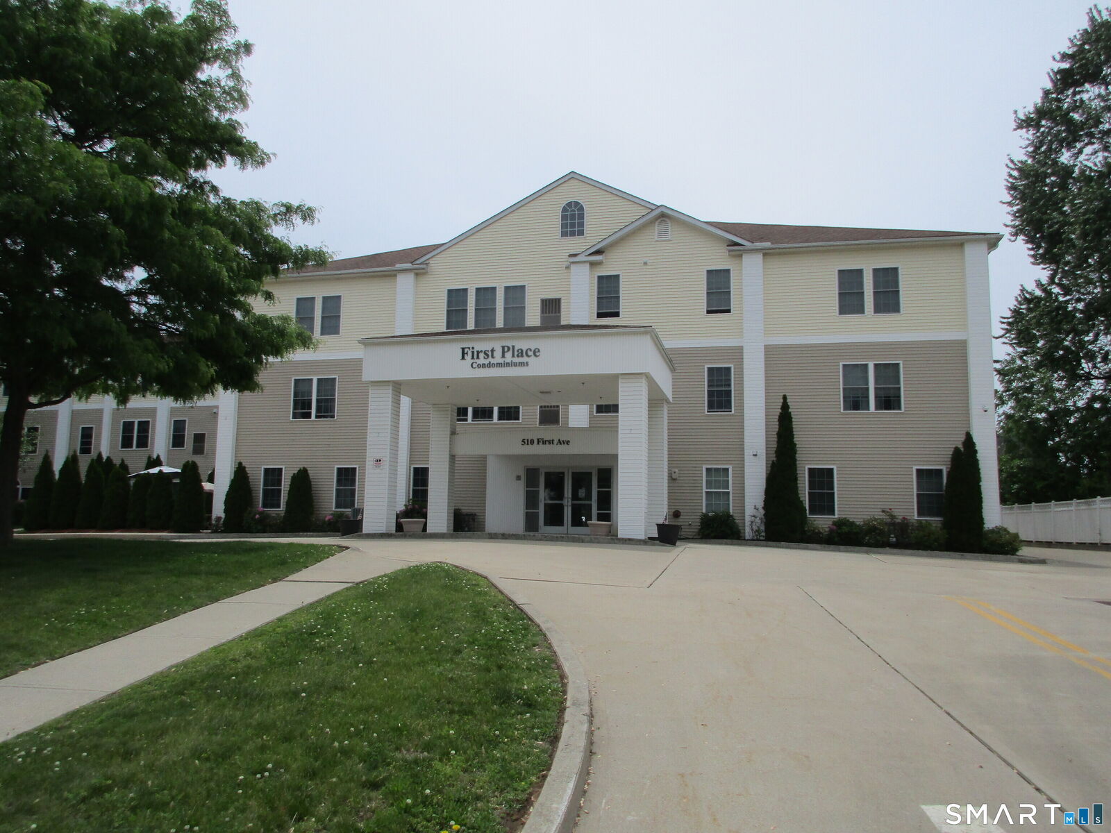 Property Photo:  510 First Avenue 101  CT 06516 