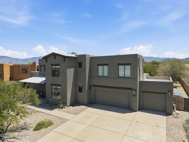 Property Photo:  10017 S Placita Notable  AZ 85641 