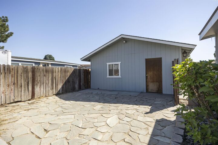 Property Photo:  9132 W Yellowstone Ave  WA 99336 