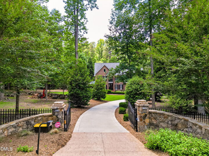 Property Photo: 5117 Swisswood Drive NC 27613