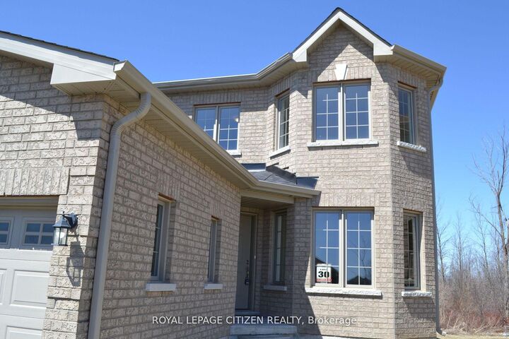 Property Photo: 41 Carew Boulevard ON K9V 0P7