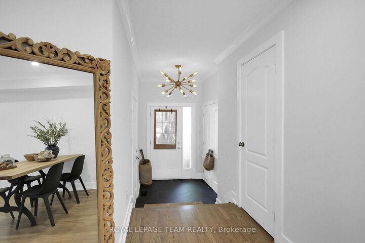 Property Photo: 112 Talltree Crescent ON K2S 0A9