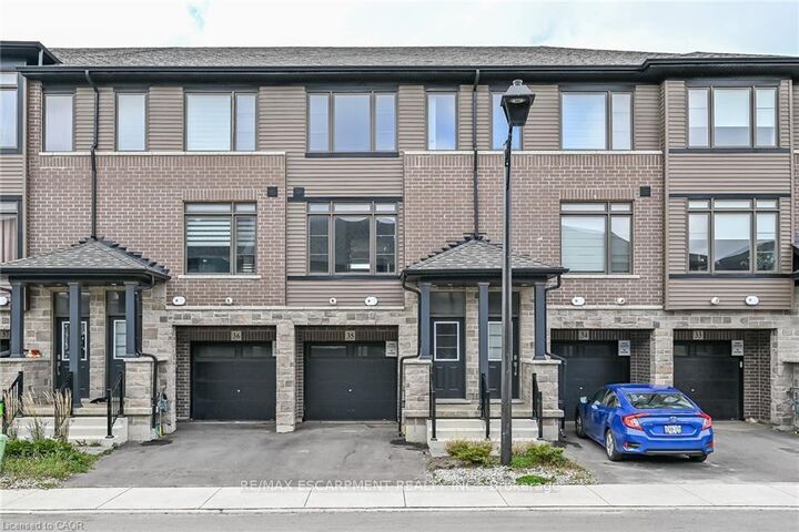 Property Photo: 120 Court Drive 35 ON N3L 0N2