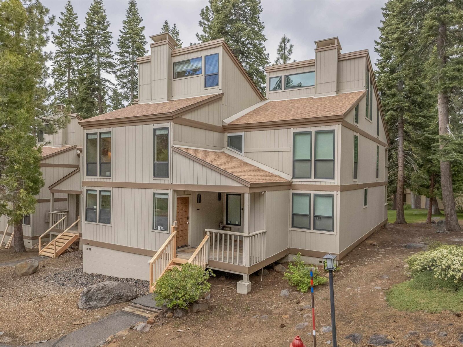 Property Photo:  1001 Commonwealth Drive #117  CA 96143 
