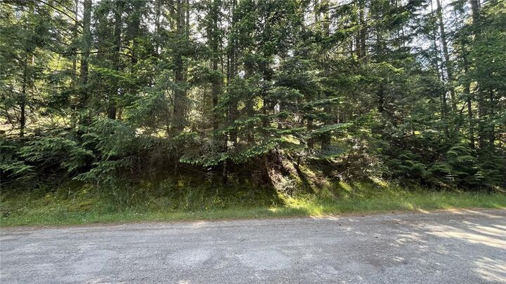 Property Photo:  3710 Frigate Rd  BC V0N 2M0 