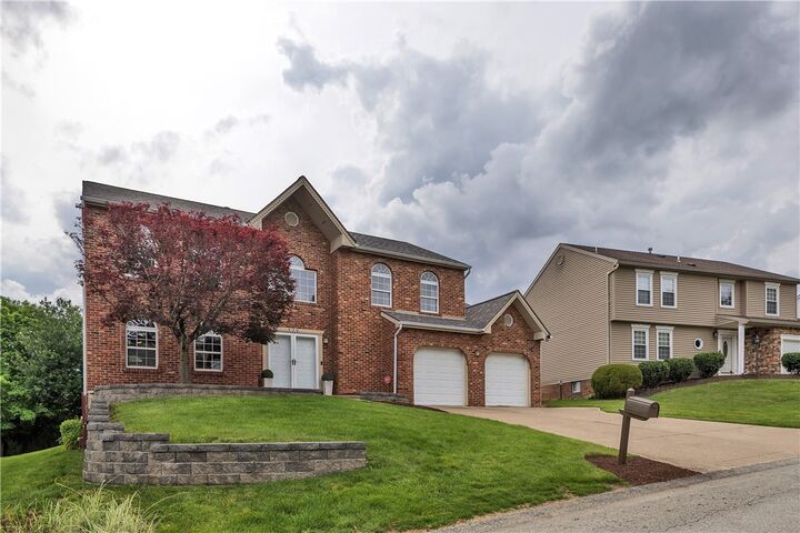 Property Photo: 456 Shelbourne PA 15239