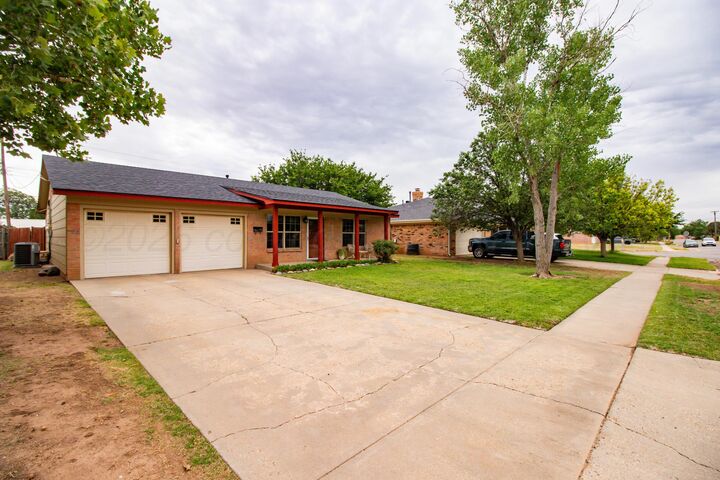 Property Photo:  5125 Chisholm Trail  TX 79109-6102 
