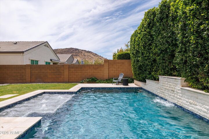 Property Photo: 2046 E Charlotte Drive AZ 85024