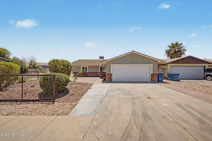 Property Photo: 717 W Datil Avenue AZ 85120