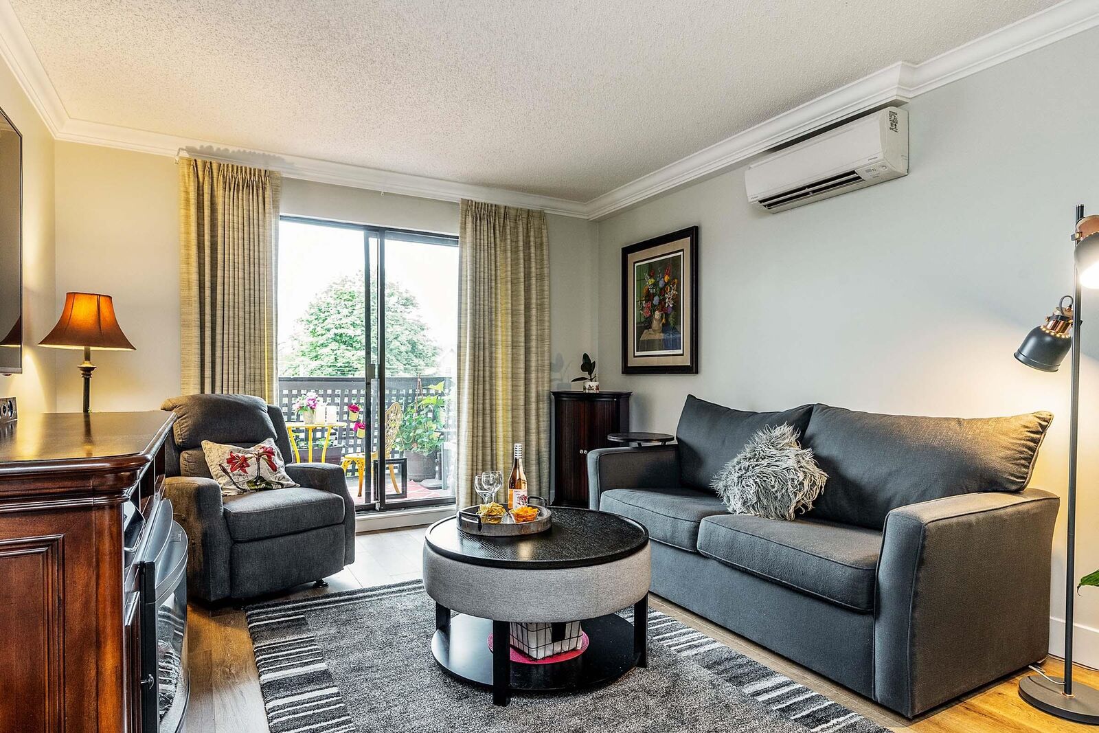 Property Photo: 17661 58A Avenue 203 BC V3S 1N4