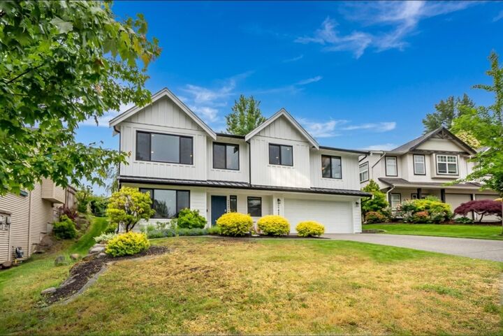 35452 Strathcona Court — photo 1