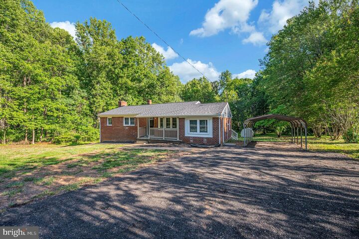 Property Photo: 15402 Reva Road VA 22735