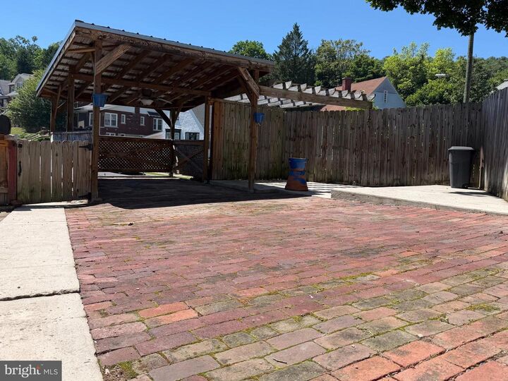 Property Photo:  812 Fayette Street  MD 21502 