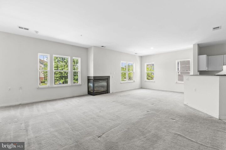 Property Photo: 3022 Bellamy Way 5 MD 20746