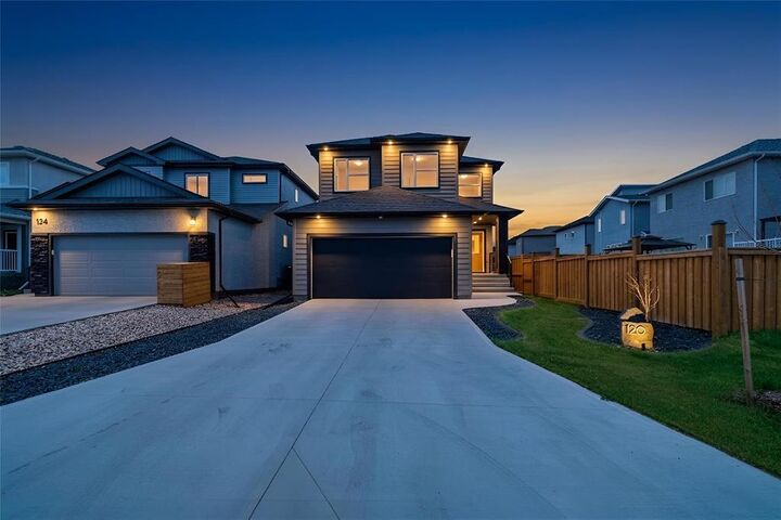 Property Photo: 120 McCrindle Bay MB R3R 3Z6