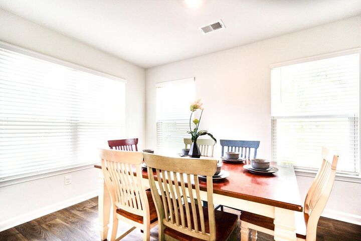 Property Photo: 115 E Sunrise Lane SC 29486
