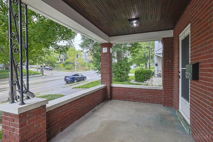 Property Photo:  1268 Delta Avenue  OH 45208 