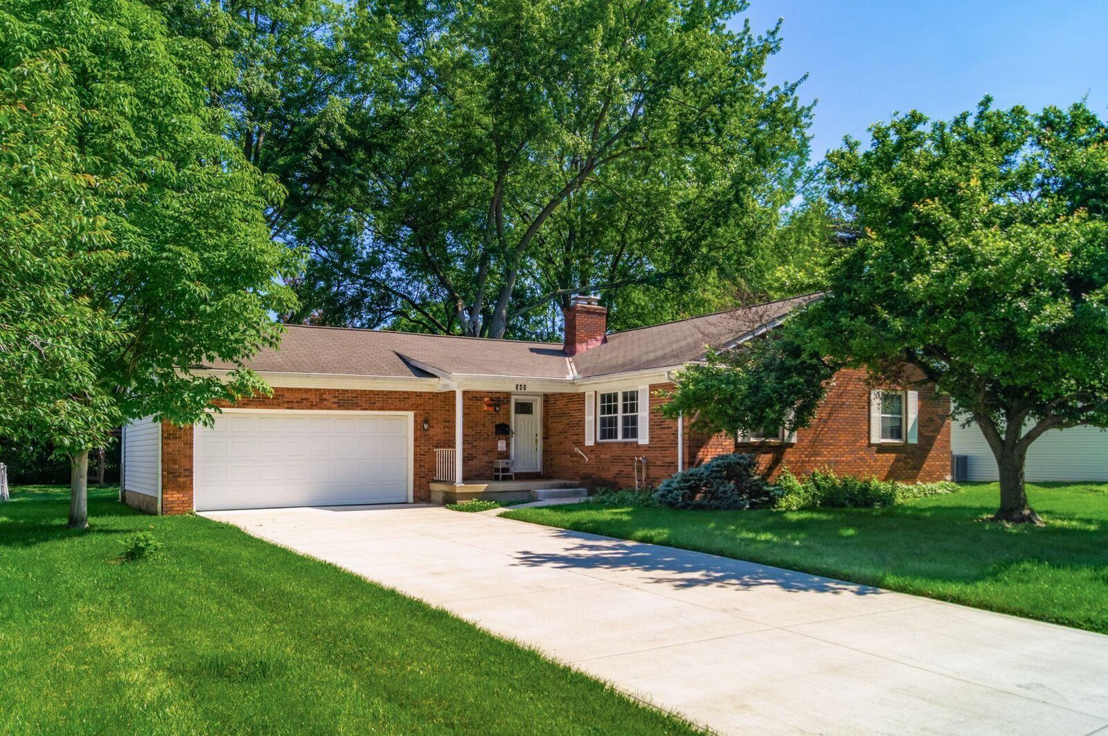 Property Photo:  344 Eastwood Avenue  OH 43081 