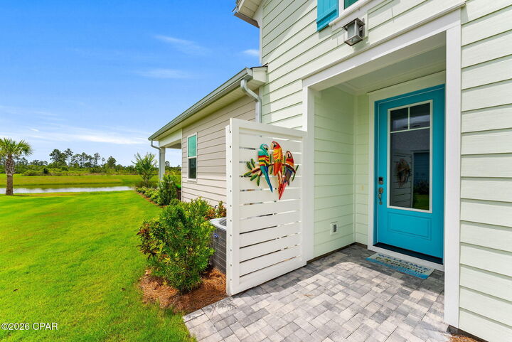 Property Photo:  8917 Parrot Place  FL 32413 