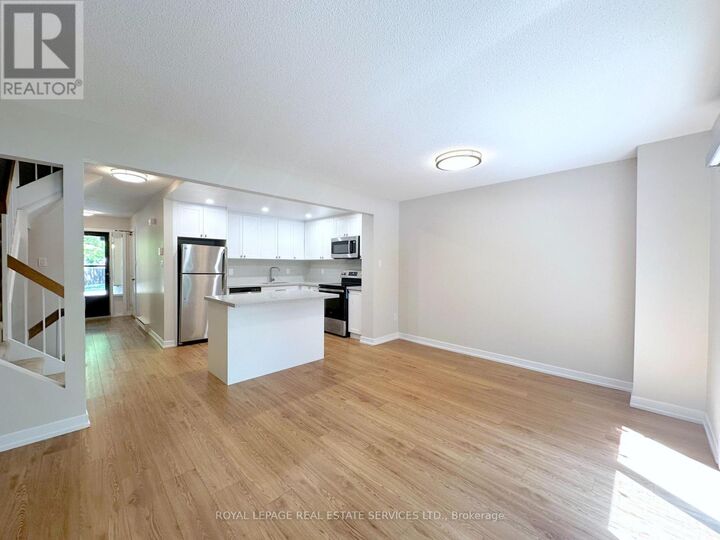 Property Photo: 6310F Battleford Road ON L5N 4E3