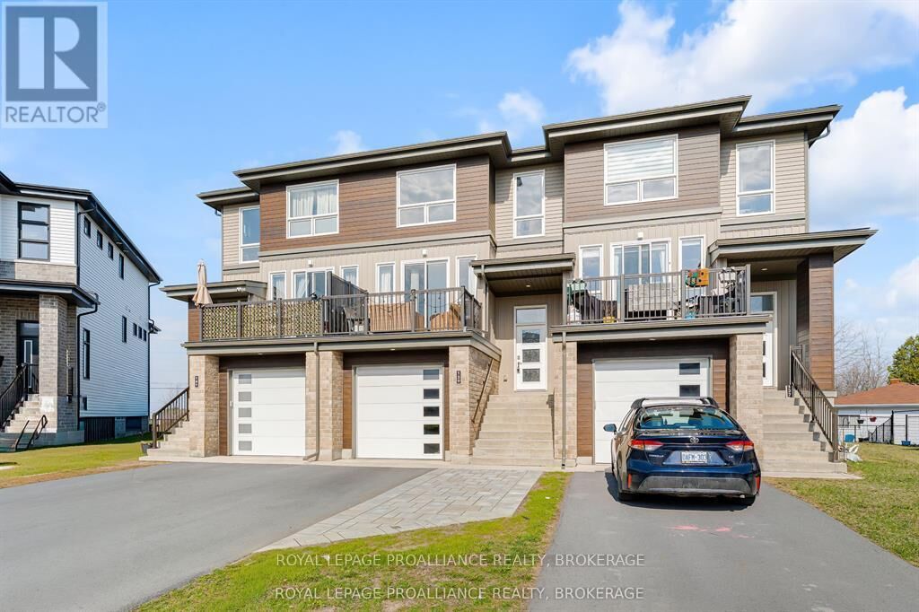 Property Photo:  139 Superior Drive  ON K7N 0E5 