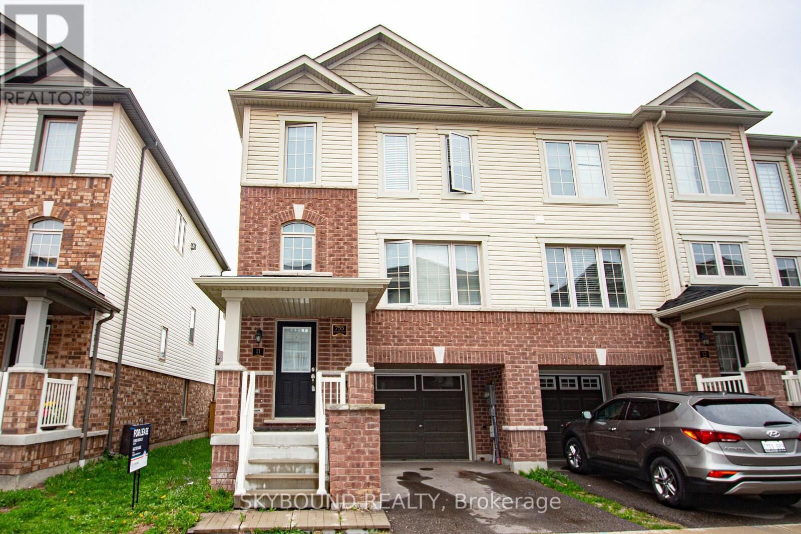 Property Photo: 755 Linden Drive 11 ON N3H 0E4