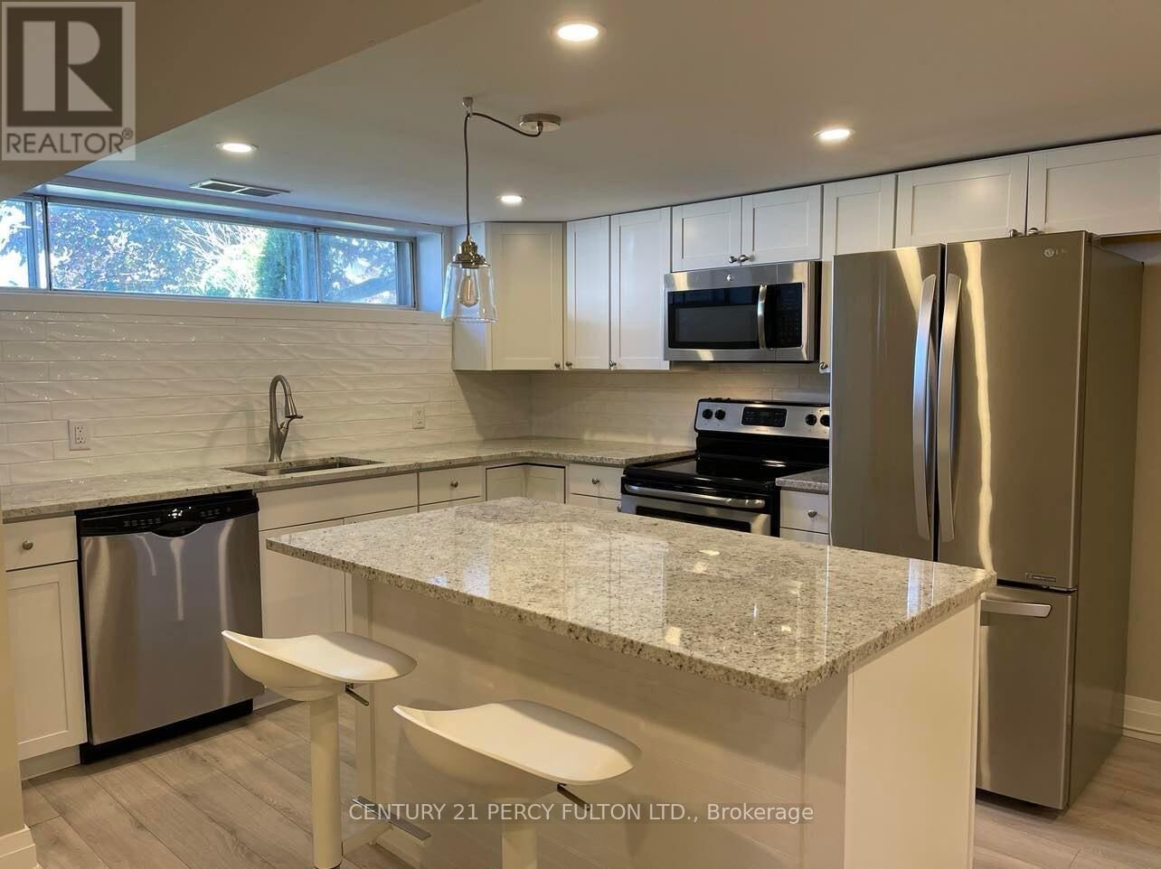 Property Photo:  771 Krosno Boulevard Bsmt  ON L1W 1G5 