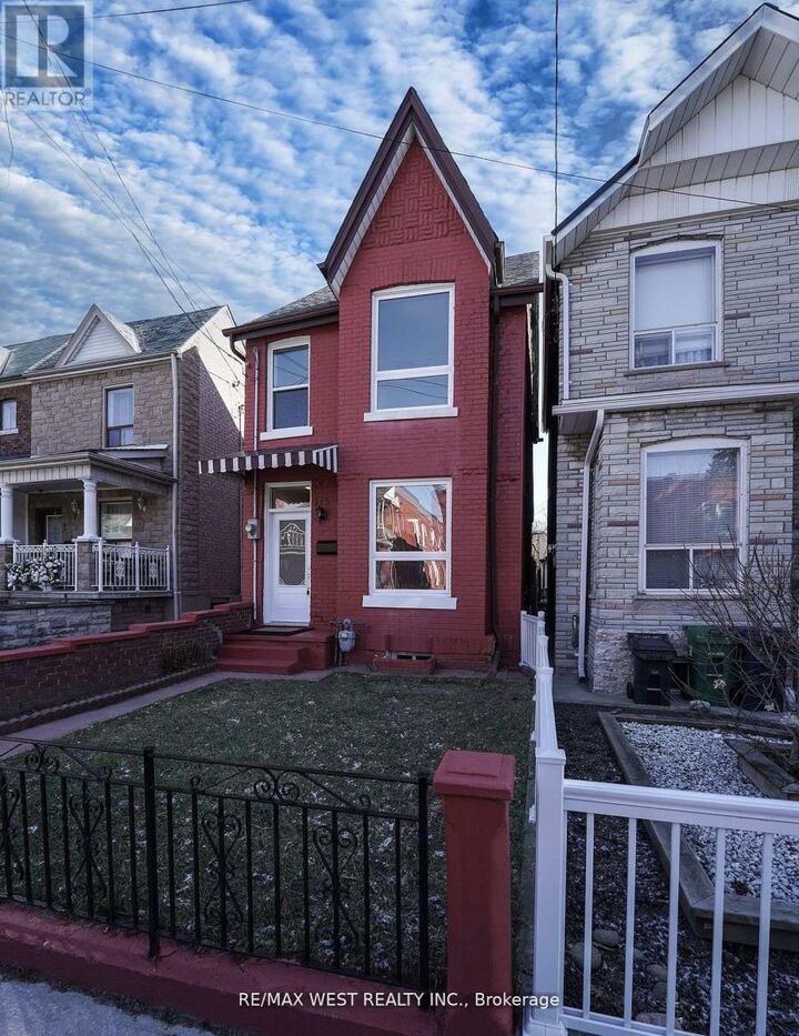 Property Photo:  115 Edwin Avenue  ON M6P 3Z8 