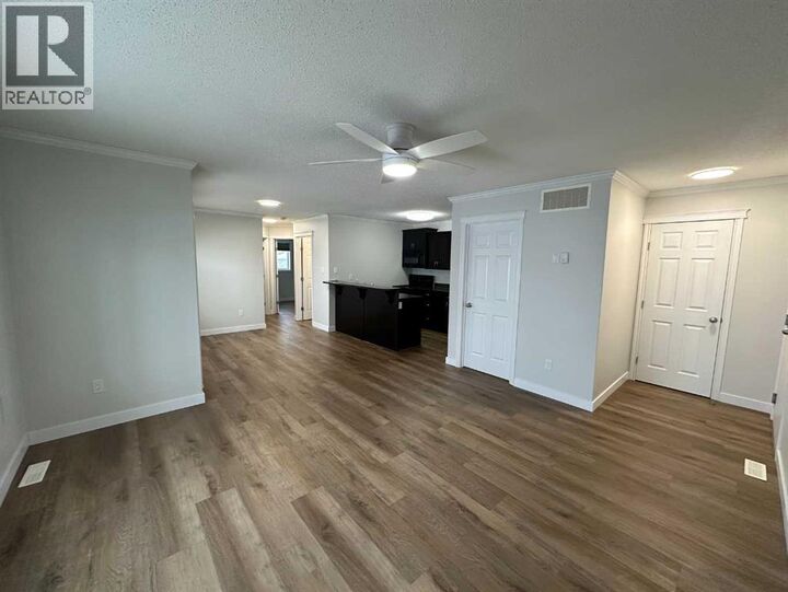 Property Photo:  4520 51 Street  AB T9X 0A2 