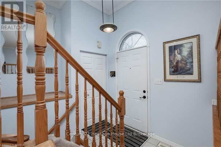 Property Photo:  1229 Brackenwood Crescent  ON K7P 2W4 