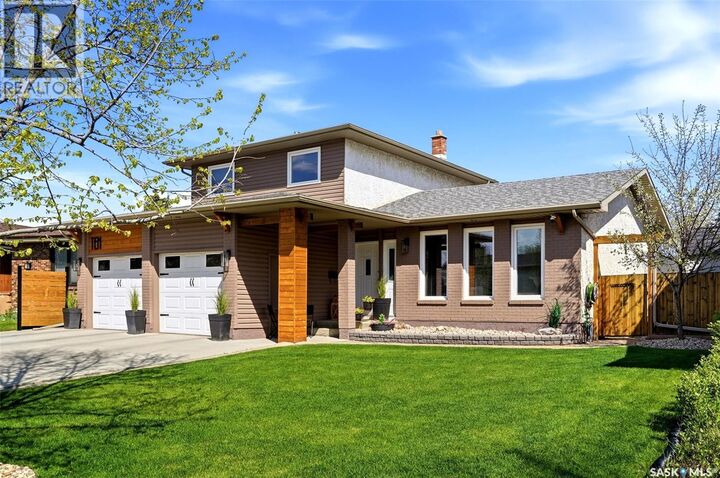 Property Photo:  10 Louise Crescent  SK S4X 2E2 