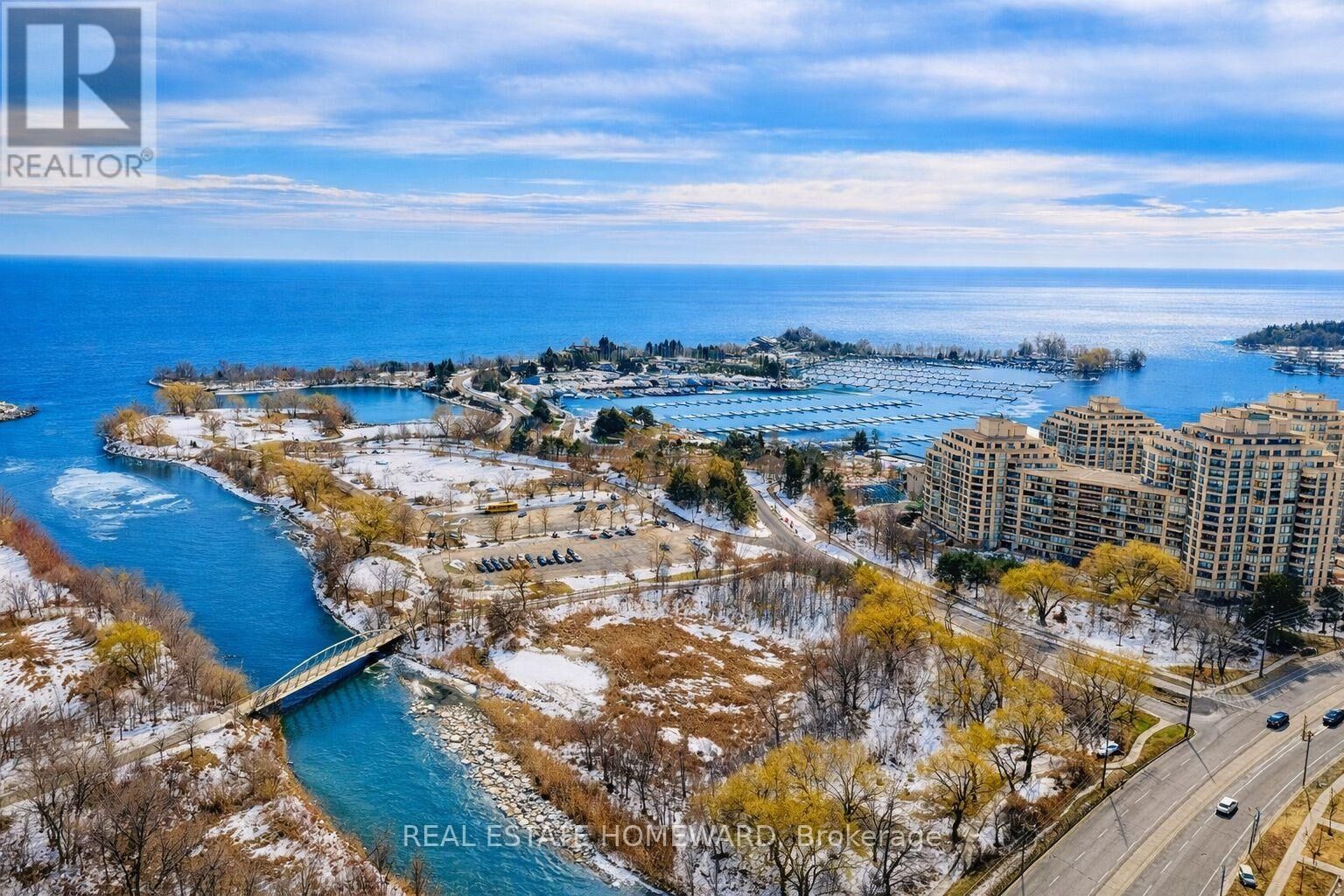 Property Photo: 2200 Lakeshore Boulevard West 3303 ON M8V 1A4
