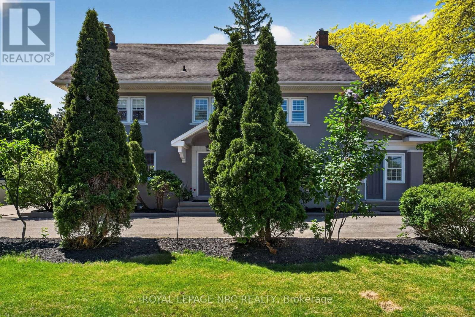 Property Photo:  260 Main Street East  ON L3M 1P8 