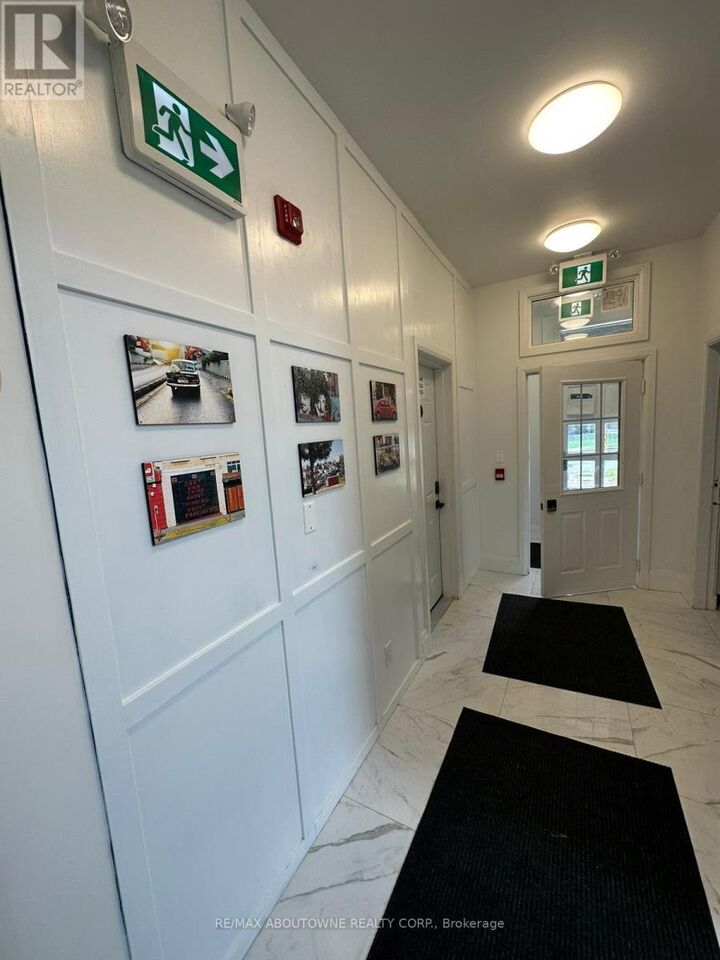 Property Photo:  66 Wellington Street South  ON L8N 2R1 